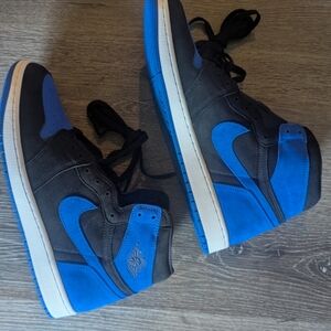 Men's Black and Blue Sneakers
